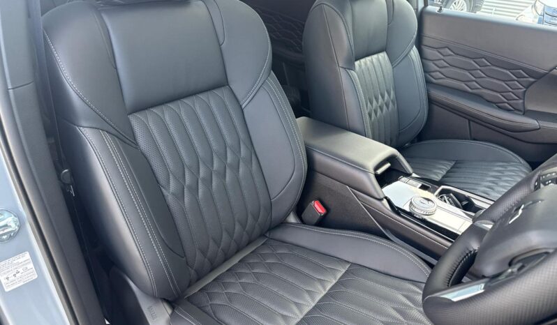 2026 Mitsubishi Outlander VRX full