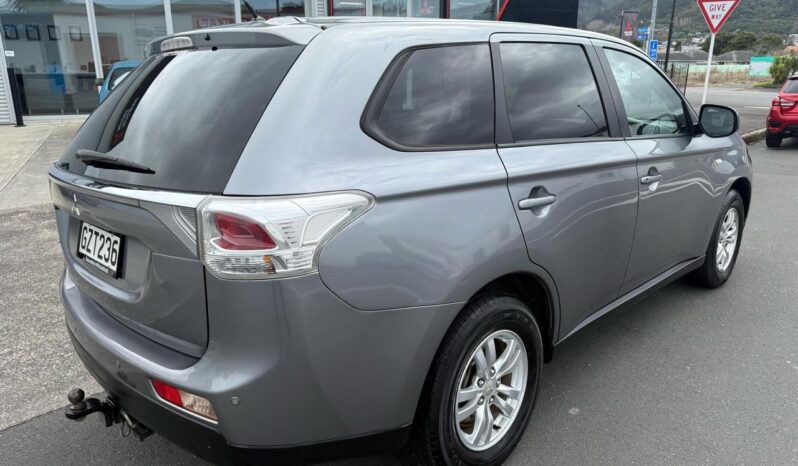 2013 Mitsubishi Outlander Ls full