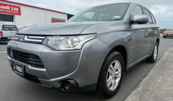 2013 Mitsubishi Outlander Ls full