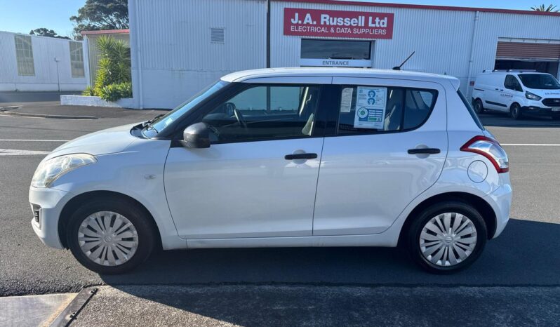 2015 Suzuki Swift Glab full