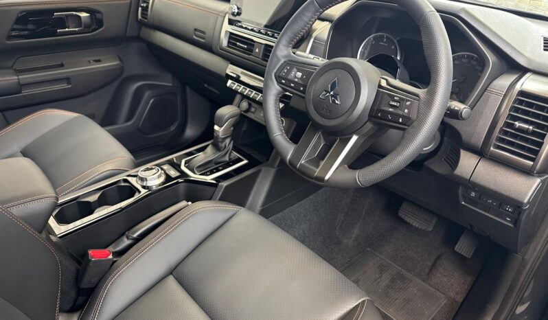 2026 Mitsubishi Triton VRX Black Edition full