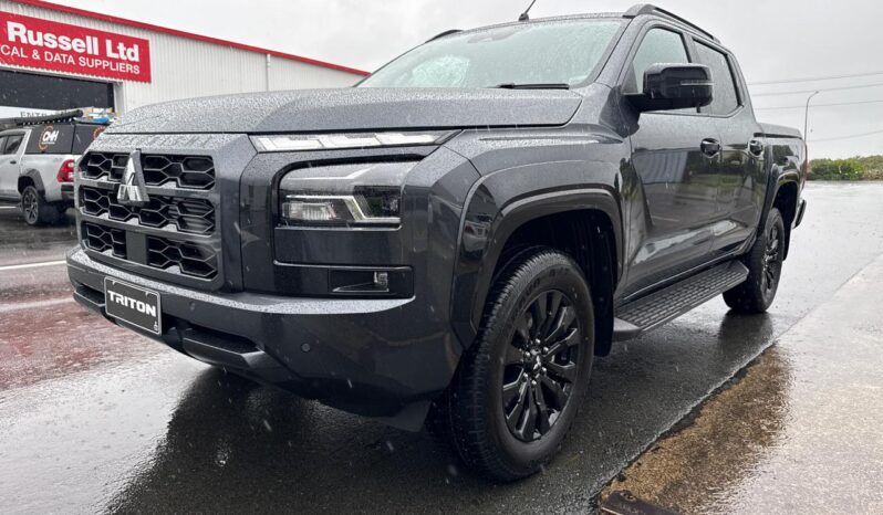 2026 Mitsubishi Triton VRX Black Edition full