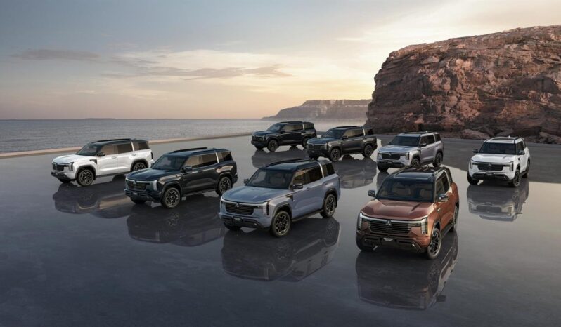2026 Mitsubishi Pajero Exceed full